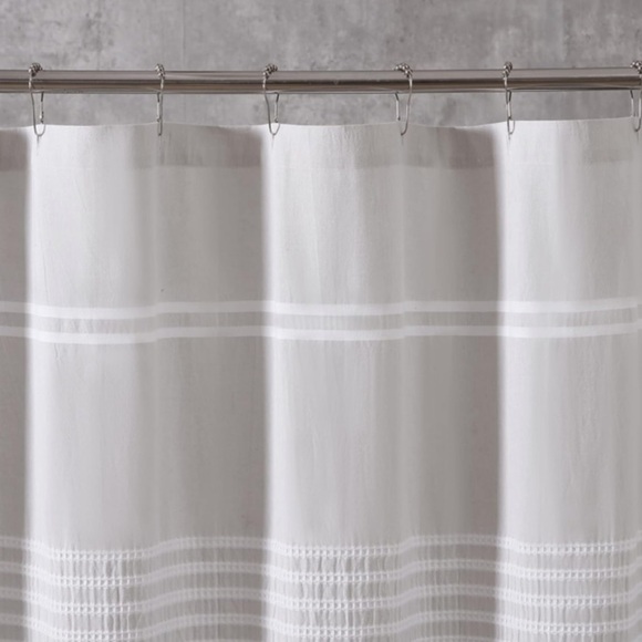 NWT Vera Wang 100% Cotton Lightweight Shower Curtain 70" x 72" Seersucker - Picture 4 of 5